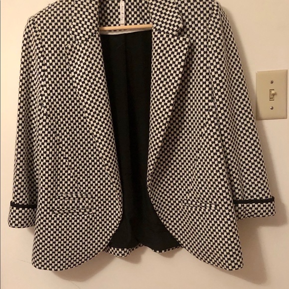 Jacket - Picture 1 of 6